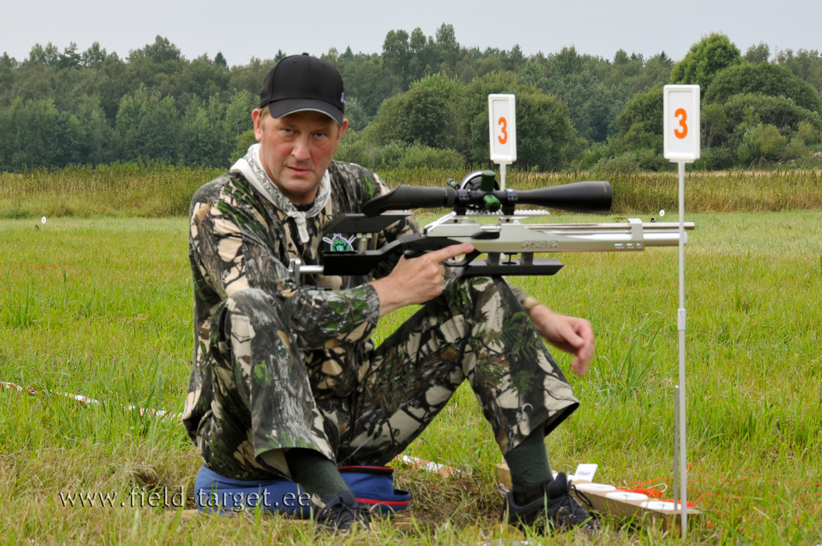 Kui veel üks mööda läheb, siis ma saan oma aiale uue posti